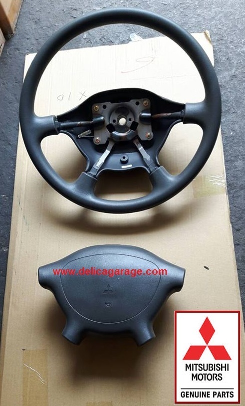 L400 Series 1 4/94-4/97 Steering Wheel With Centre Horn Cover